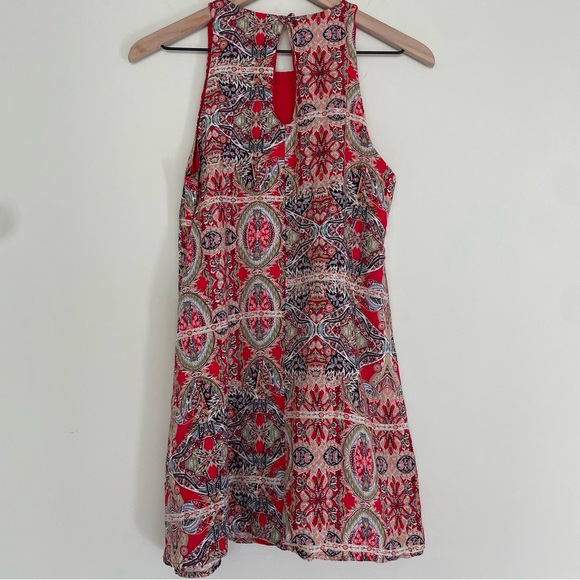 Lulu’s Red Printed Sleeveless Mini Dress Women’s Size Small Made in USA - Picture 2 of 4